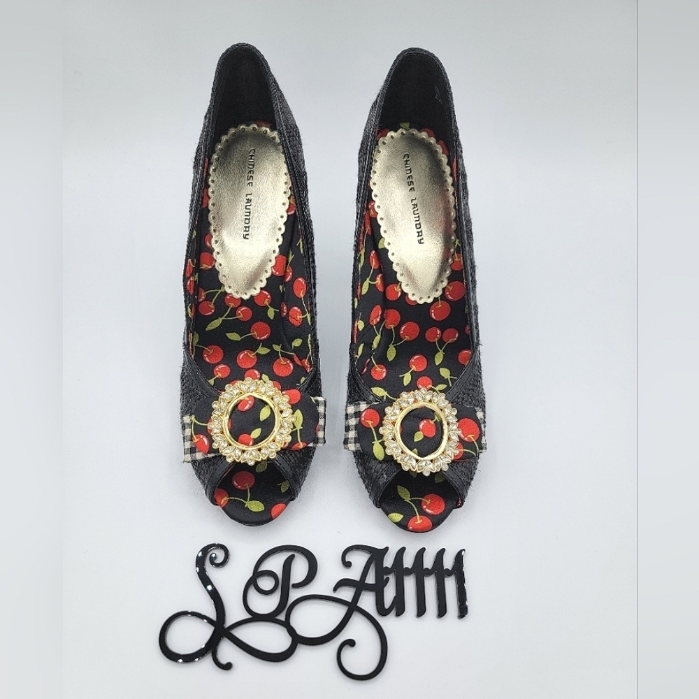 High Heels Chinese Laundry Cherry Crystal Leather Black Heels Size 8.5 #0169